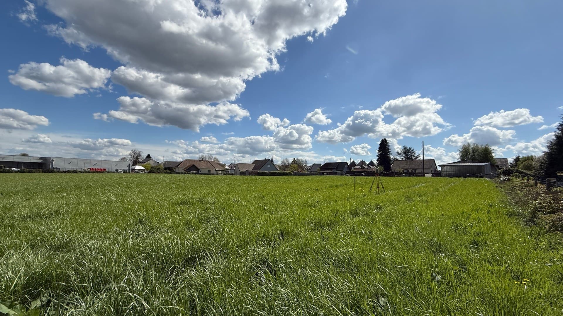 Terrain à bâtir au Neubourg : bornage, étude de sol et sous-sol à vérifier avant de vendre ou de construire - Actualité GEO SEINE Géomètre-Expert Normandie